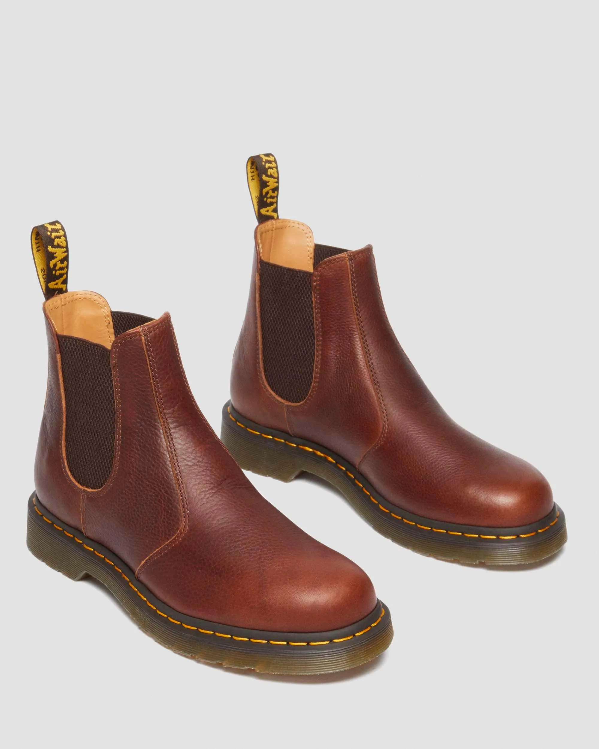 2976 Ambassador Leather Chelsea Boots