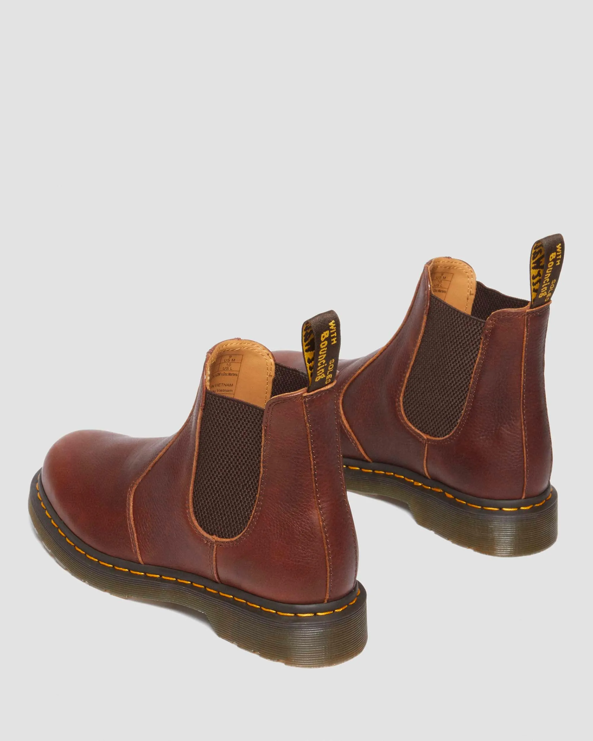 2976 Ambassador Leather Chelsea Boots