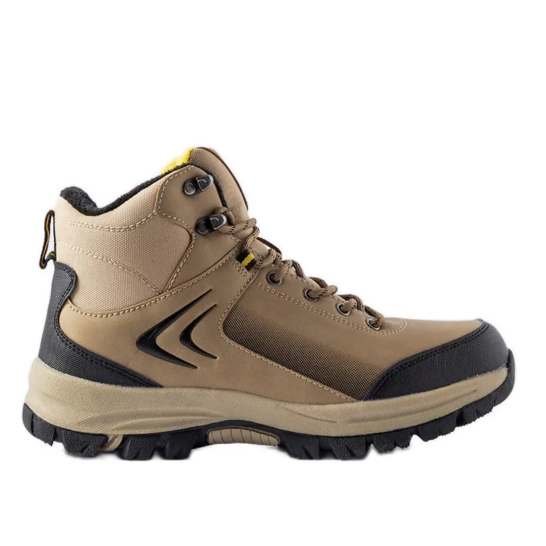 Beige insulated boots in Mers trekking style