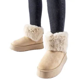 Beige snow boots decorated with fur Adelfia