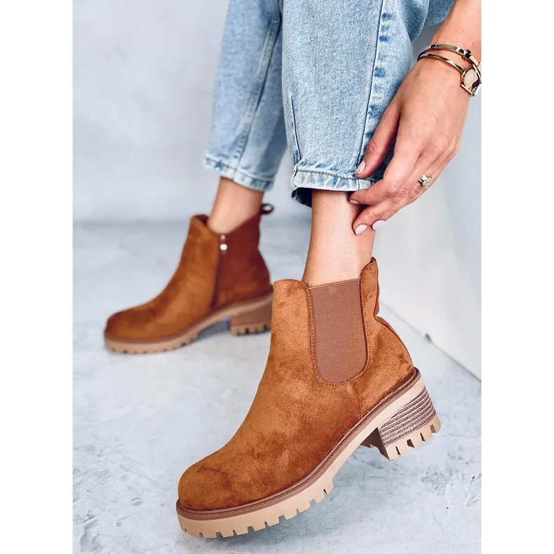 Bria Camel Chelsea boots brown