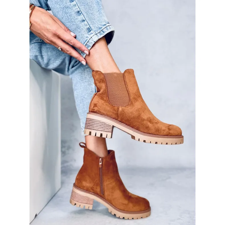 Bria Camel Chelsea boots brown