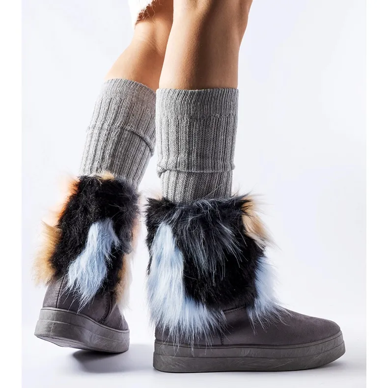 Gray insulated snow boots with fur from Cordero grey