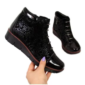 Women's leather insulated boots with black Filippo print